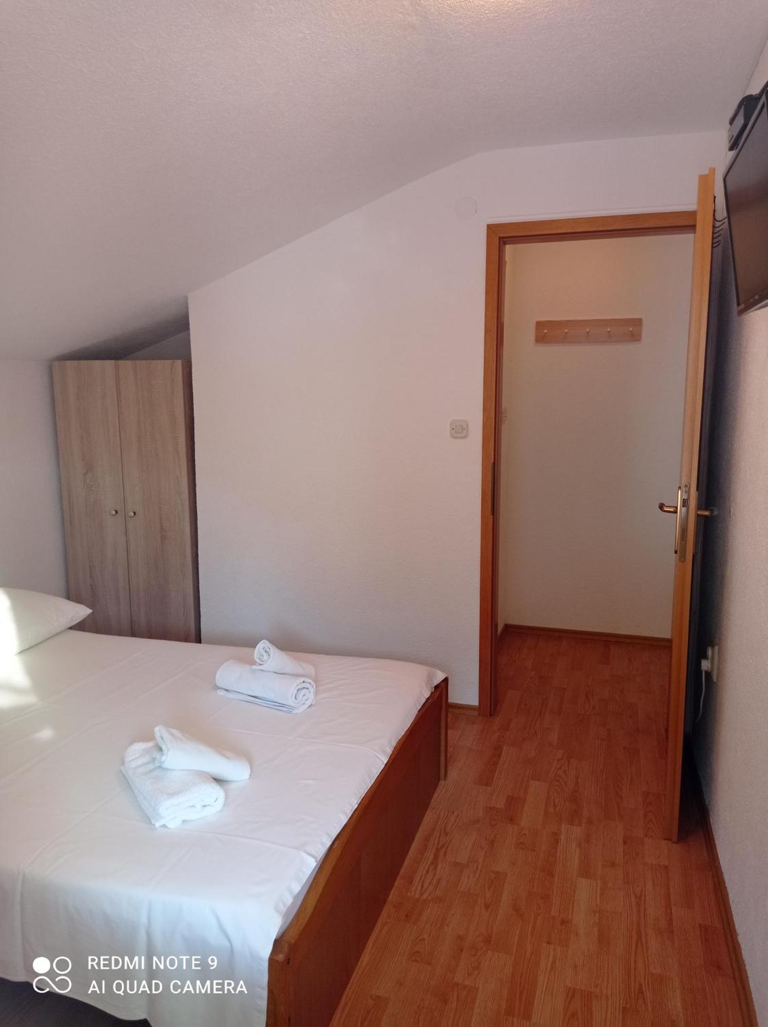 Apartments Mihovil Omiš Oda fotoğraf