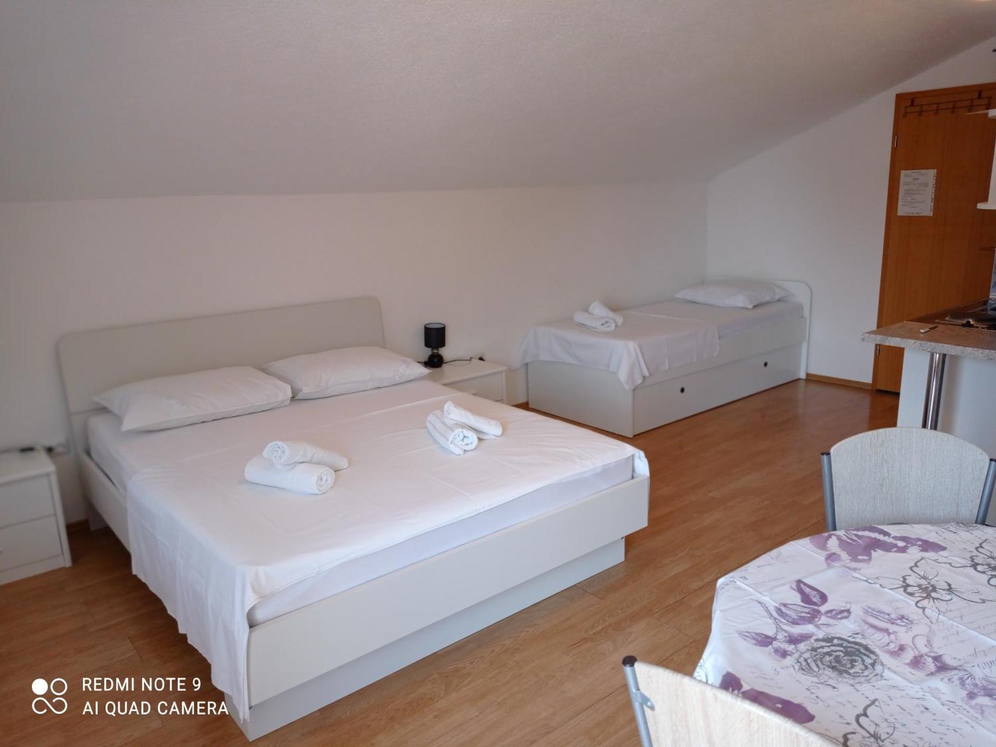 Apartments Mihovil Omiš Oda fotoğraf